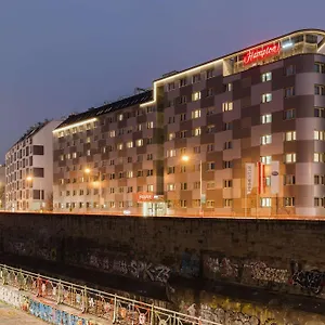Hampton By Hilton West 3* Vídeň